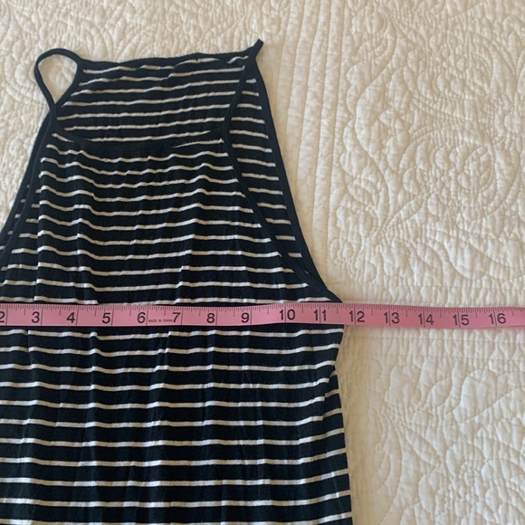 Long dress 🖤🤍 - Picture 3 of 4